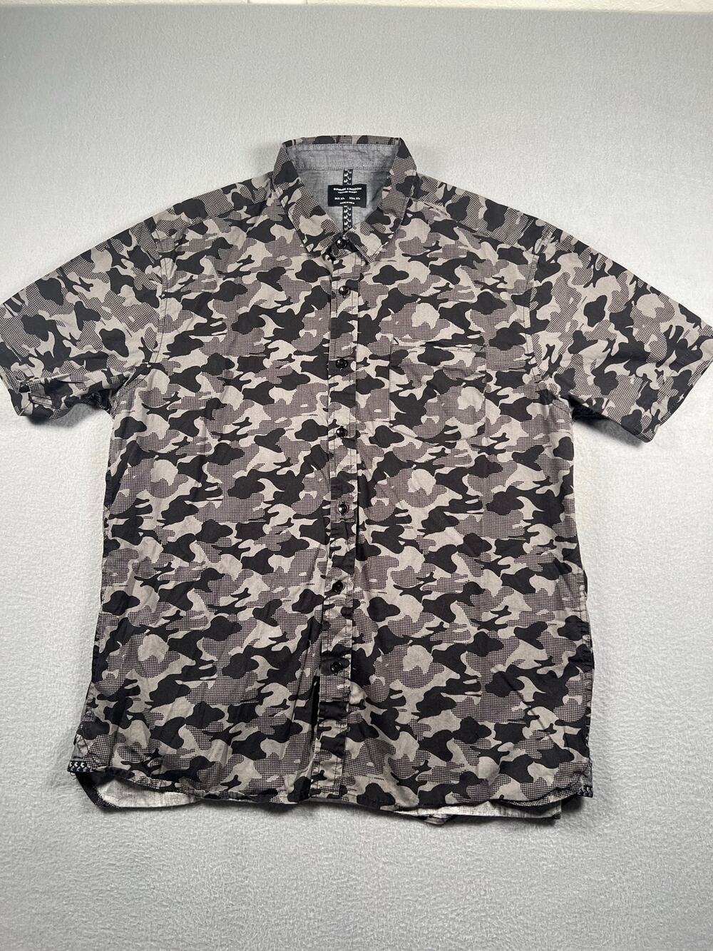 Sunrise Kingdom Gray Black Camo Button Up Shirt XL